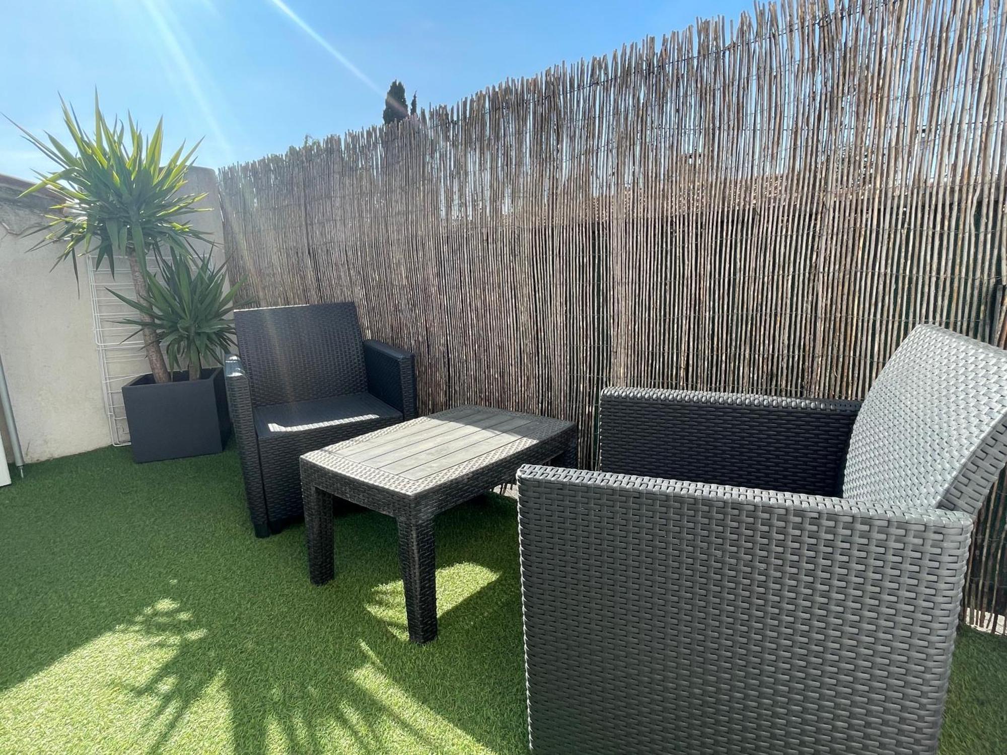 Plage A 400 M Studio Tout Confort Terrasse Clim Parking 耶尔 外观 照片