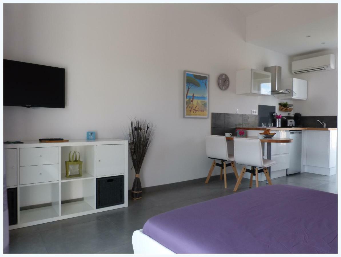 Plage A 400 M Studio Tout Confort Terrasse Clim Parking 耶尔 外观 照片